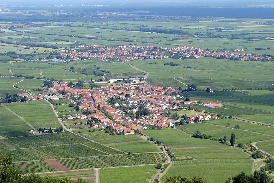 Ansicht von Rhodt unter Rietburg