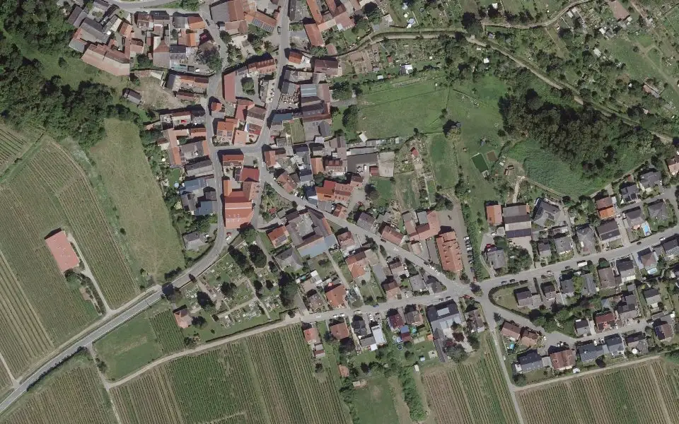 Luftbild der Umgebung von Weingut Stauß in Nierstein